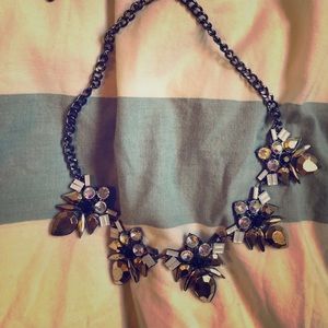 Necklace, chunky and with rhinestones